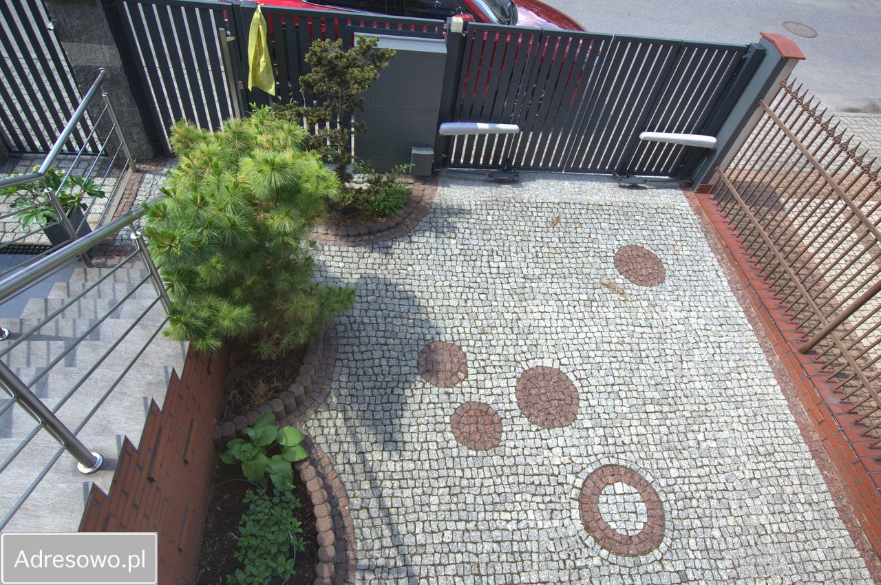 dom szeregowy, 4 pokoje Radom Kaptur, ul. Instalatorów. Zdjęcie 3
