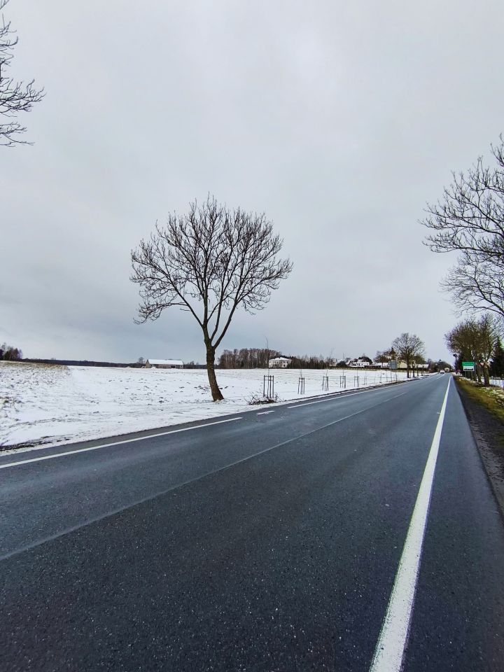 Działka inwestycyjna Małoszyce. Zdjęcie 2