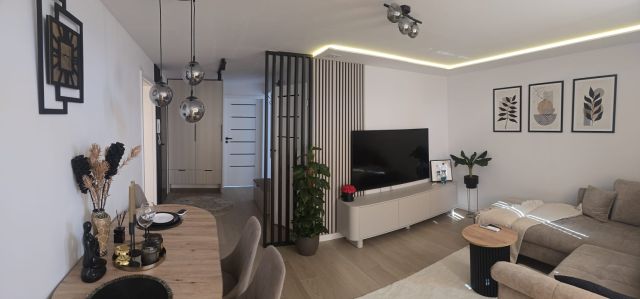 Mieszkanie 3-pokojowe Ostrowiec Świętokrzyski Centrum, os. Ogrody. Zdjęcie 1