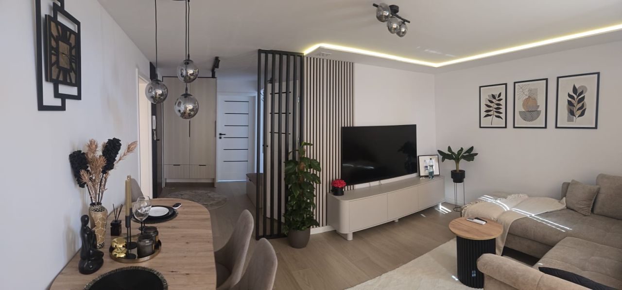 Mieszkanie 3-pokojowe Ostrowiec Świętokrzyski Centrum, os. Ogrody. Zdjęcie 1