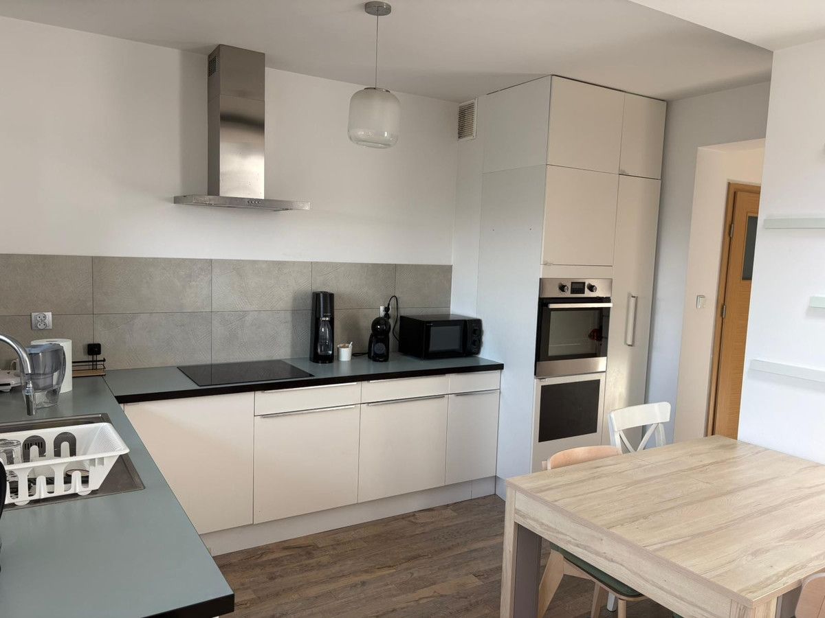 Mieszkanie 4-pokojowe Kielanówka. Zdjęcie 17