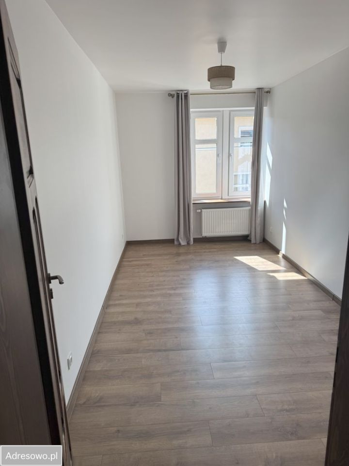 Mieszkanie 6-pokojowe Jelenia Góra Centrum, ul. Adama Mickiewicza. Zdjęcie 13