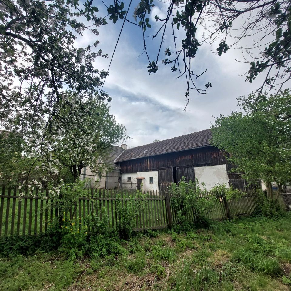 dom wolnostojący, 5 pokoi Bożków, brak. Zdjęcie 2