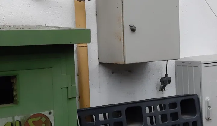 Hala/magazyn Dąbrowa Chotomowska