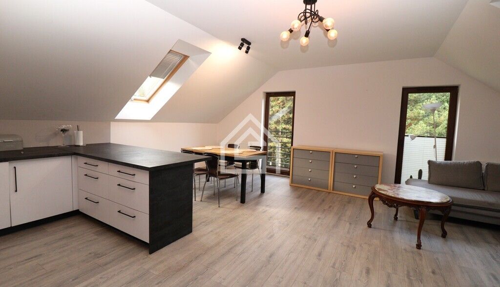 Mieszkanie 3-pokojowe Zagórze. Zdjęcie 4