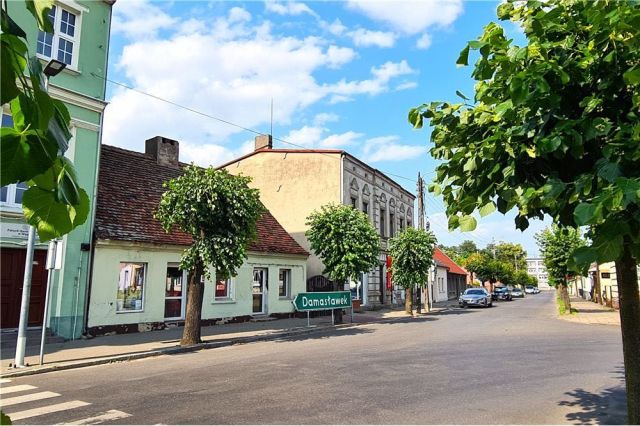 kamienica Janowiec Wielkopolski, ul. Plac Wolności. Zdjęcie 1