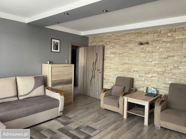 Mieszkanie 2-pokojowe Tomaszów Mazowiecki, ul. Tomasza Ostrowskiego. Zdjęcie 1