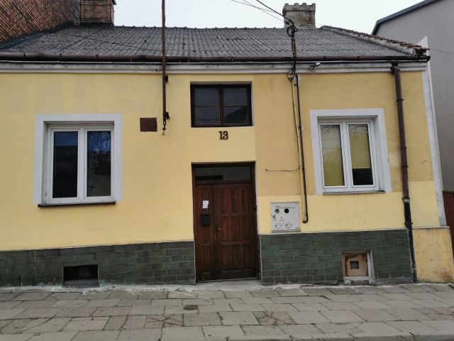 budynek wielorodzinny, 5 pokoi Miechów Centrum, ul. Janów Dolny. Zdjęcie 1