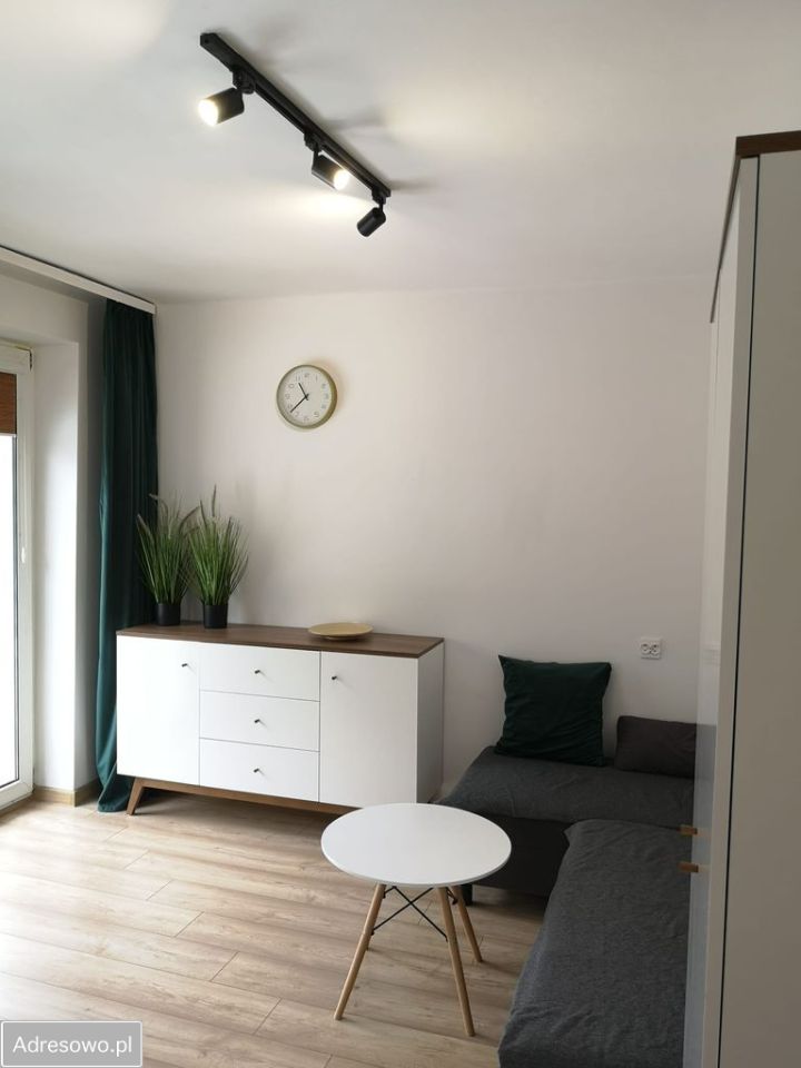 Mieszkanie 1-pokojowe Pabianice Centrum, ul. Stanisława Wyspiańskiego. Zdjęcie 9