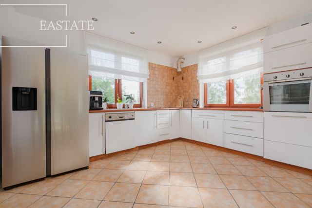 dom wolnostojący, 4 pokoje Chwaszczyno, ul. Kawelska. Zdjęcie 5