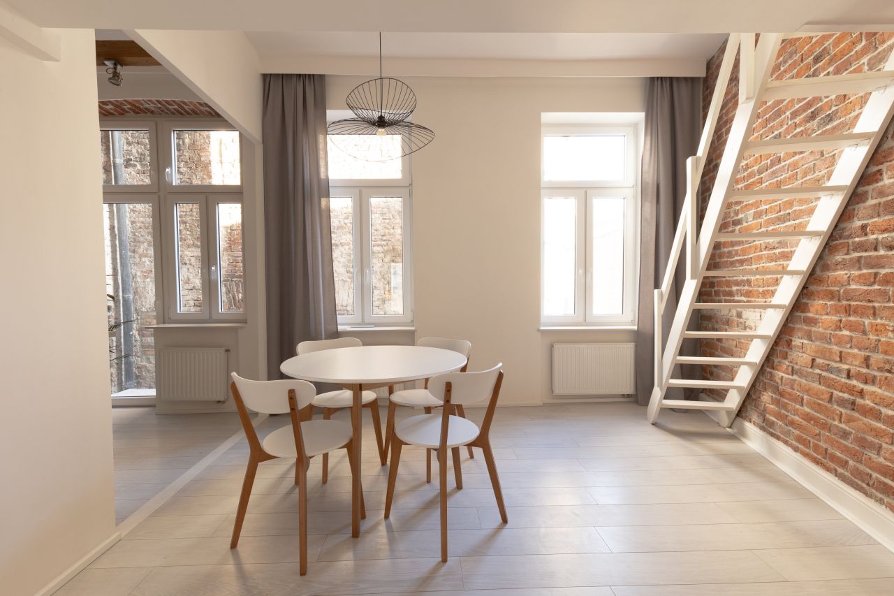 Mieszkanie 3-pokojowe Bielsko-Biała Śródmieście, ul. Komorowicka. Zdjęcie 1