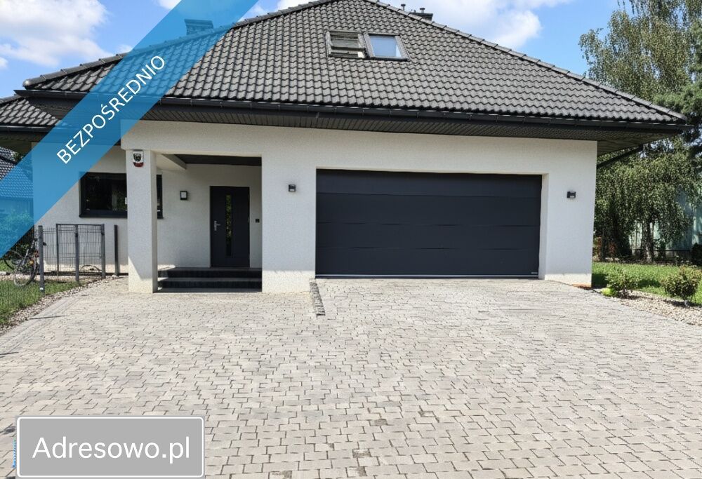 dom wolnostojący, 5 pokoi Bobrowiec. Zdjęcie 1