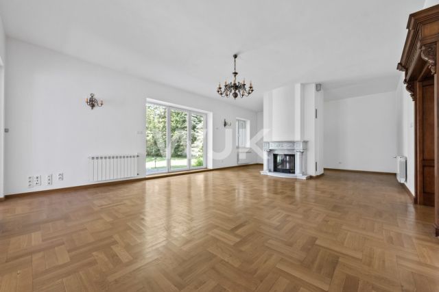 dom wolnostojący, 8 pokoi Konstancin-Jeziorna. Zdjęcie 3