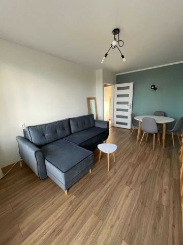 Mieszkanie 3-pokojowe Głogów, ul. Stanisława Moniuszki. Zdjęcie 1