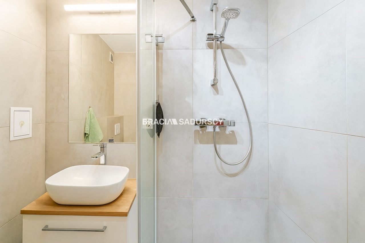 Mieszkanie 2-pokojowe Kraków Czyżyny, os. Dywizjonu 303. Zdjęcie 14