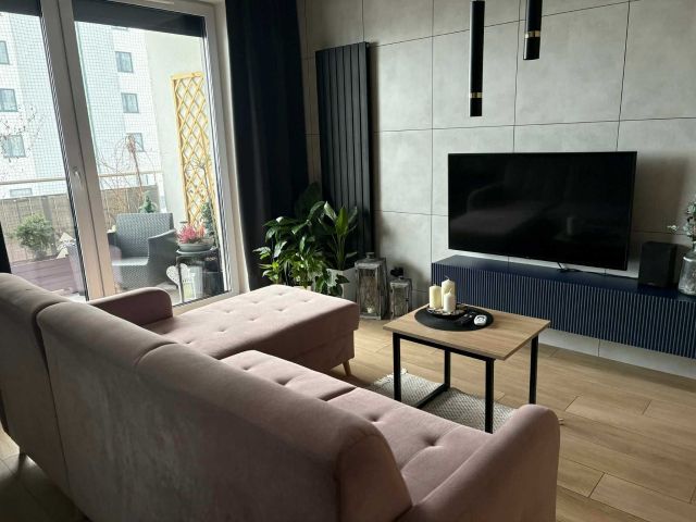 Mieszkanie 4-pokojowe Rzeszów, ul. św. Kingi. Zdjęcie 1