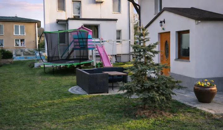 dom wolnostojący, 5 pokoi Lubliniec Centrum, ul. Szarych Szeregów