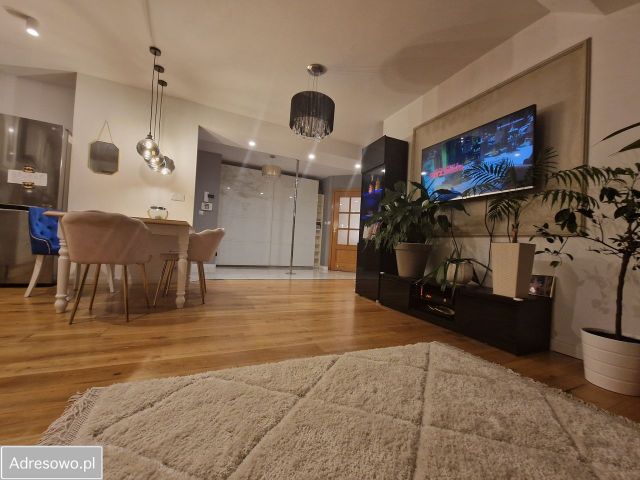 Mieszkanie 3-pokojowe Warszawa Stara Miłosna, ul. Gościniec. Zdjęcie 1