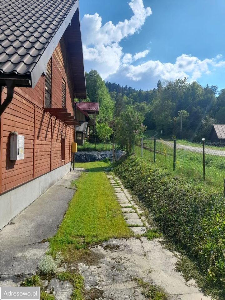dom wolnostojący, 4 pokoje Muszyna, ul. Grunwaldzka. Zdjęcie 1