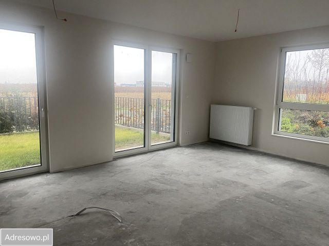 Mieszkanie 4-pokojowe Warszawa Chrzanów, ul. Batalionów Chłopskich. Zdjęcie 1