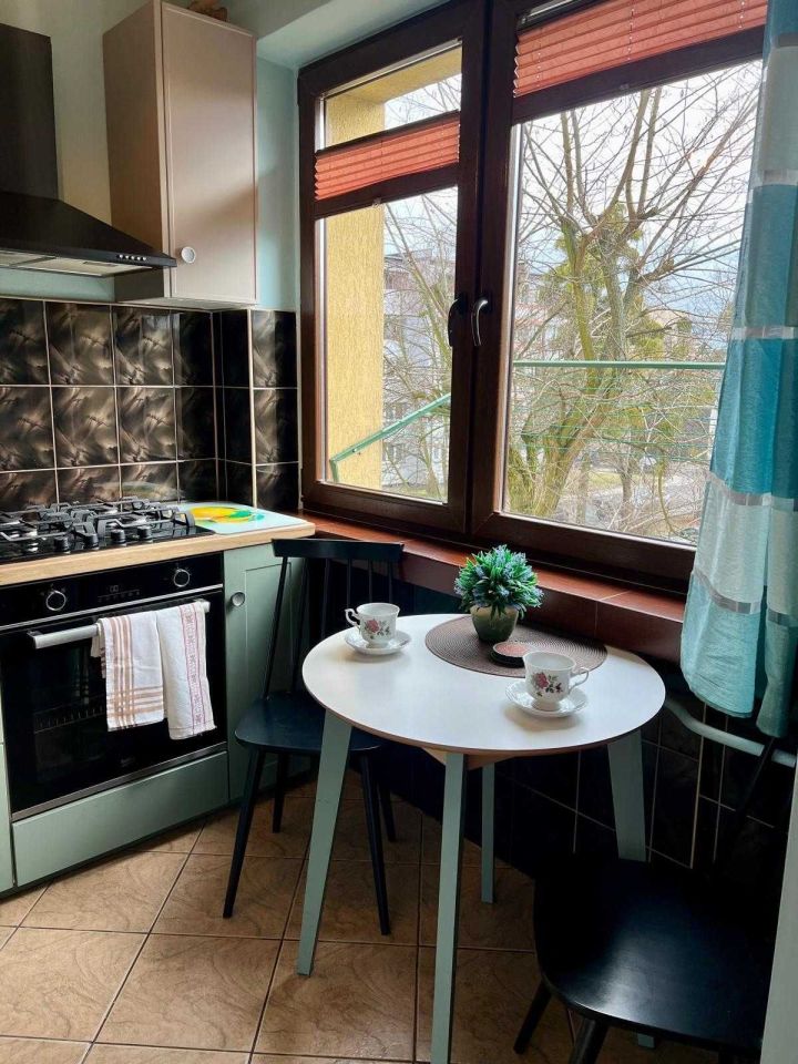 Mieszkanie 2-pokojowe Knurów. Zdjęcie 3