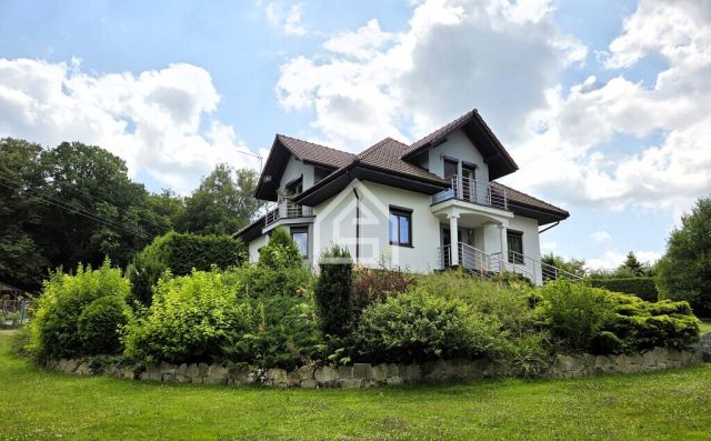 dom wolnostojący, 6 pokoi Gnojnik. Zdjęcie 1