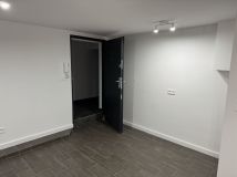 Lokal Kraków Czyżyny, al. Pokoju. Zdjęcie 1