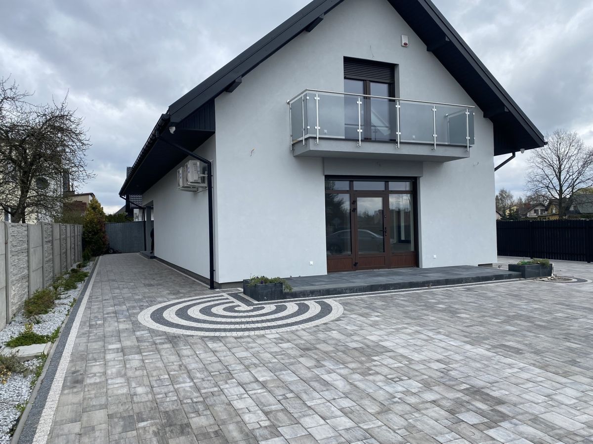 dom wolnostojący, 4 pokoje Radom Długojów, ul. Juliusza Słowackiego. Zdjęcie 2