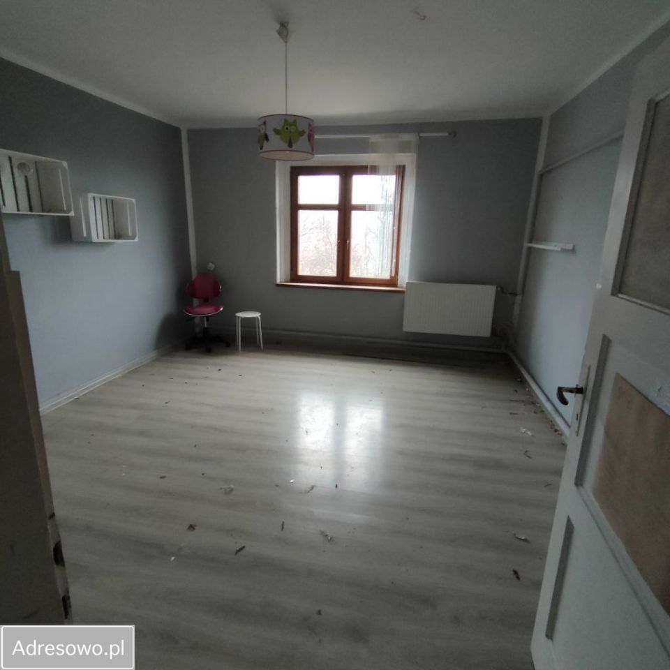 dom wolnostojący, 6 pokoi Jodłownik. Zdjęcie 12