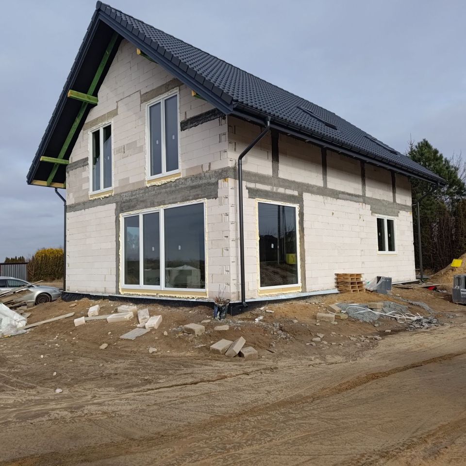 dom wolnostojący Fasty, ul. Dzikowska. Zdjęcie 1