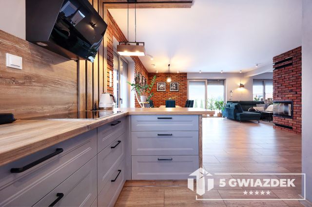 dom wolnostojący, 5 pokoi Szczecinek. Zdjęcie 2