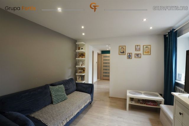 dom wolnostojący, 7 pokoi Kazimierza Wielka, ul. Krakowska. Zdjęcie 2