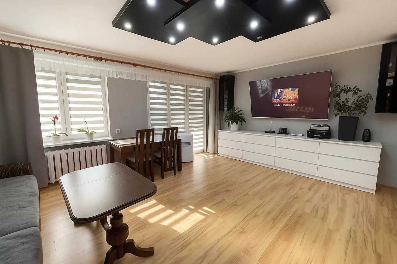 Mieszkanie 4-pokojowe Mielec, ul. Władysława Warneńczyka. Zdjęcie 2