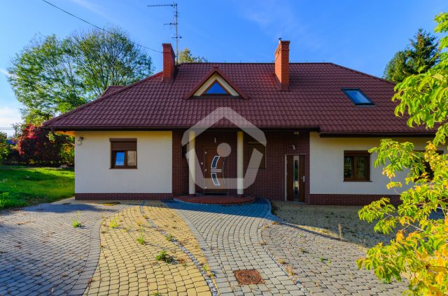 dom wolnostojący, 6 pokoi Rzeszów Wilkowyja, ul. Konfederatów Barskich. Zdjęcie 2