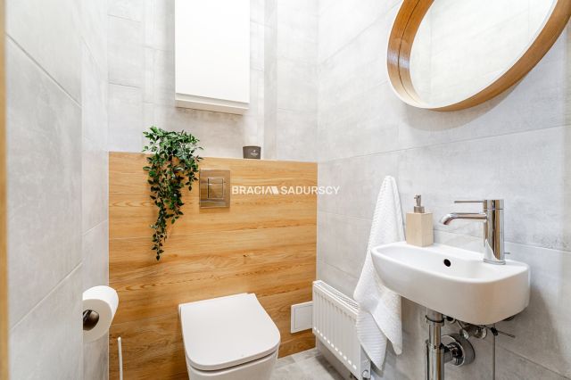 Mieszkanie 5-pokojowe Kraków, ul. ks. Stanisława Truszkowskiego. Zdjęcie 12