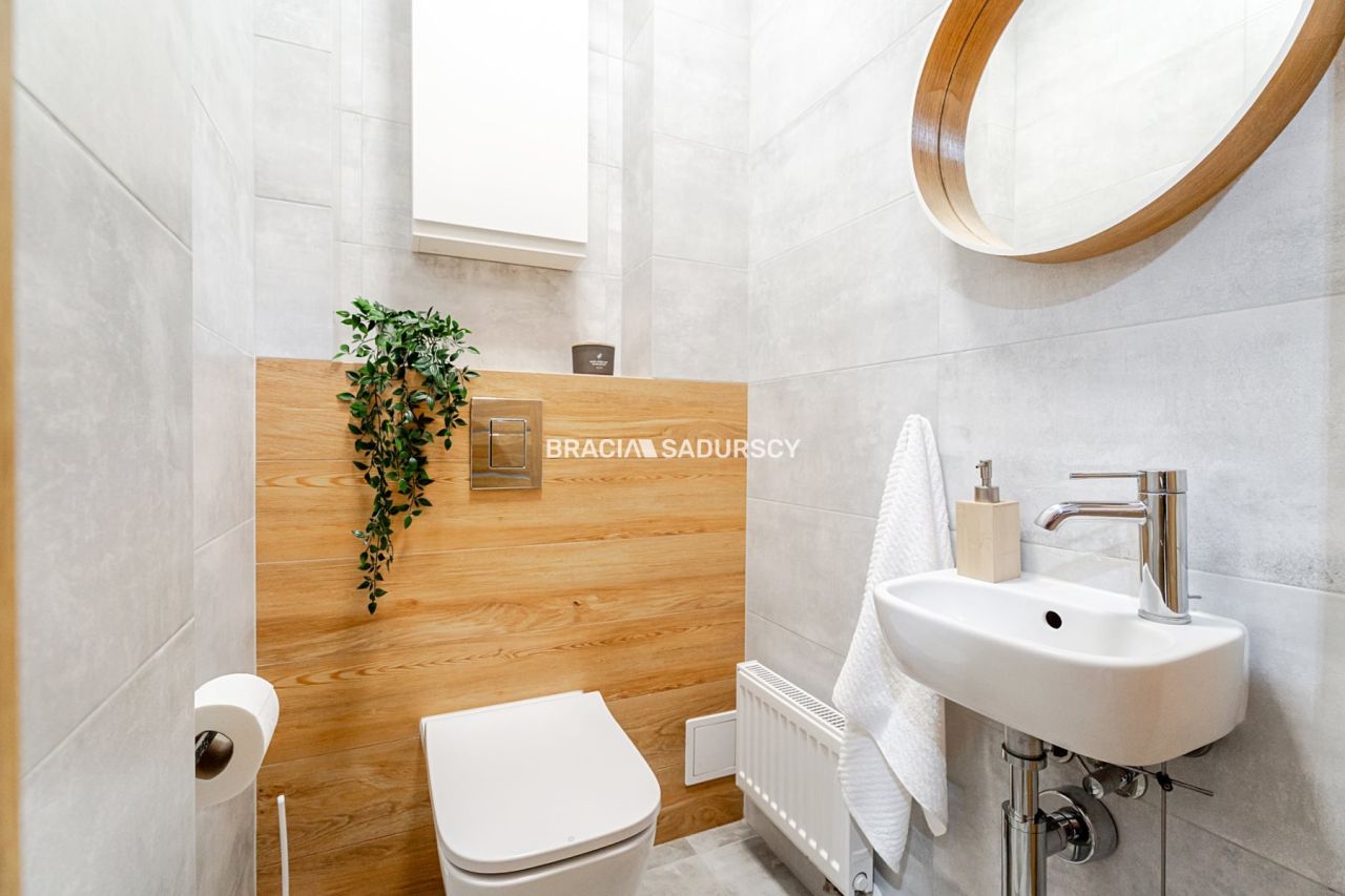 Mieszkanie 5-pokojowe Kraków, ul. ks. Stanisława Truszkowskiego. Zdjęcie 12