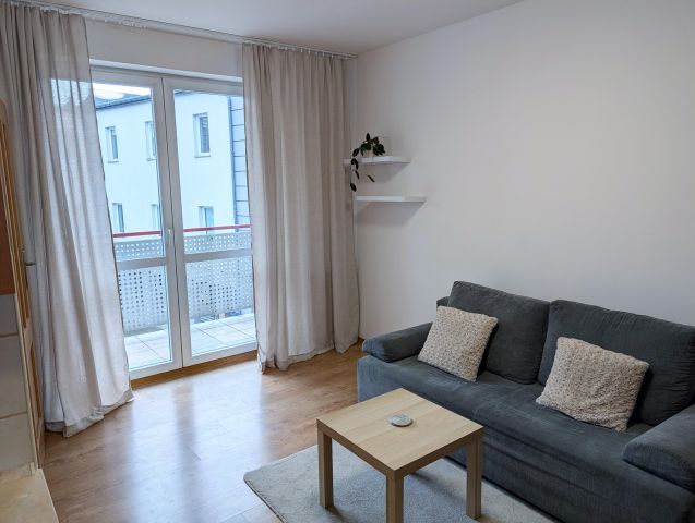 Mieszkanie 2-pokojowe Bielsko-Biała, ul. Adama Asnyka. Zdjęcie 1