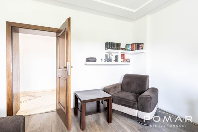 dom wolnostojący, 7 pokoi Gogołowa, ul. Wiejska. Zdjęcie 13