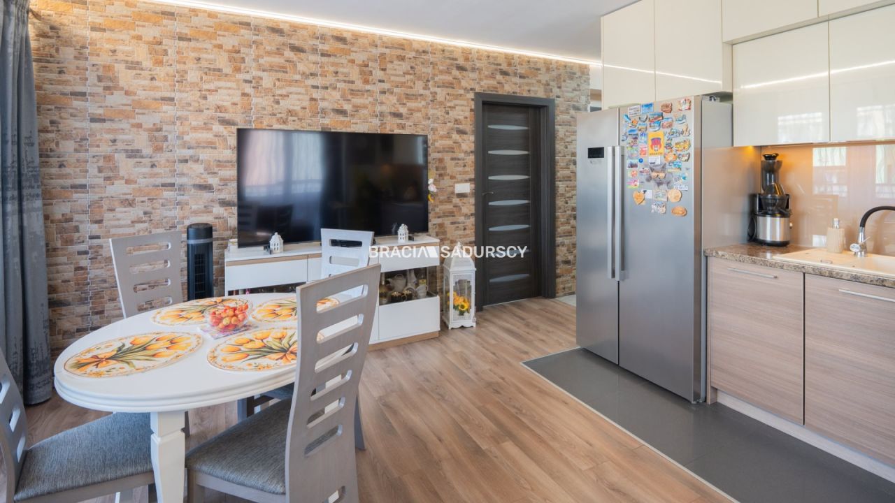 Mieszkanie 3-pokojowe Kraków Nowa Huta, ul. Niebyła. Zdjęcie 4