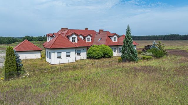 dom wolnostojący, 12 pokoi Brzeźnik. Zdjęcie 5