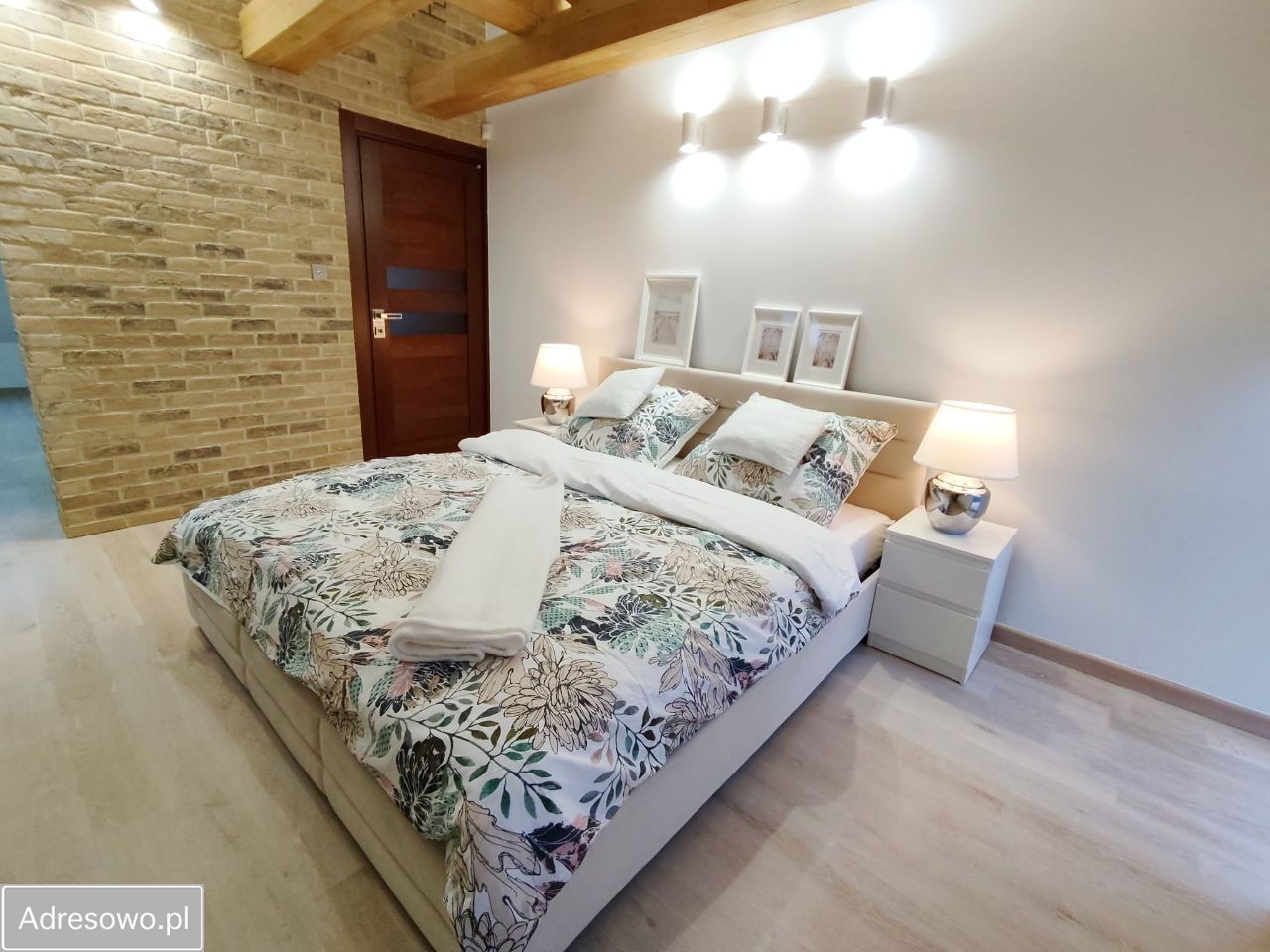 dom wolnostojący, 4 pokoje Jeziora. Zdjęcie 15