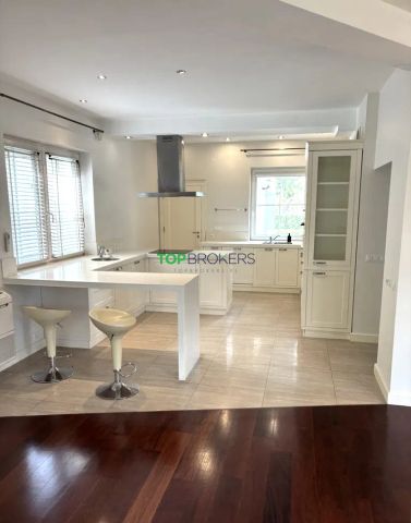 dom wolnostojący, 13 pokoi Warszawa Wawer. Zdjęcie 5