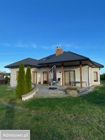 dom wolnostojący, 6 pokoi Łuszczów Drugi. Zdjęcie 1