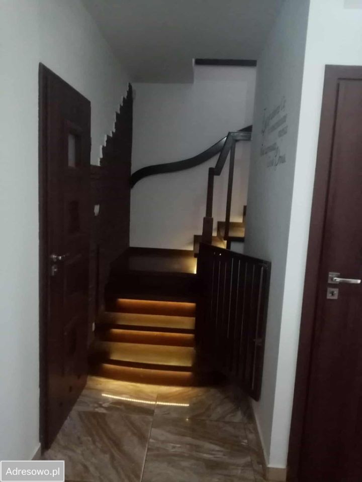 dom wolnostojący, 4 pokoje Strzyżki. Zdjęcie 9