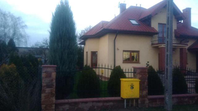 dom wolnostojący, 5 pokoi Krośniewice, ul. Wąska. Zdjęcie 1