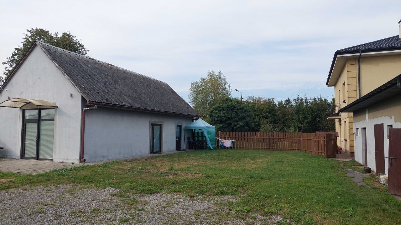 dom wolnostojący, 2 pokoje Maków