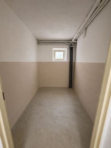 dom wolnostojący, 6 pokoi Tarnowskie Góry Centrum, ul. Radosna. Zdjęcie 26