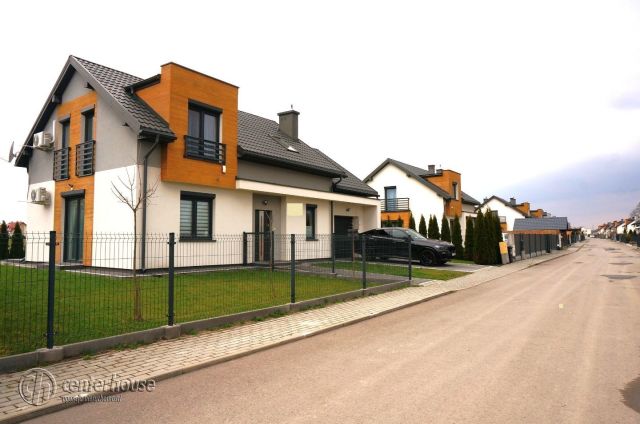 dom wolnostojący, 5 pokoi Rzeszów Budziwój, ul. Porąbki. Zdjęcie 1