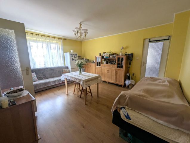 bliźniak, 2 pokoje Lubichowo. Zdjęcie 5