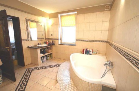 Mieszkanie 3-pokojowe Świebodzice, ul. bp. Ignacego Krasickiego. Zdjęcie 2